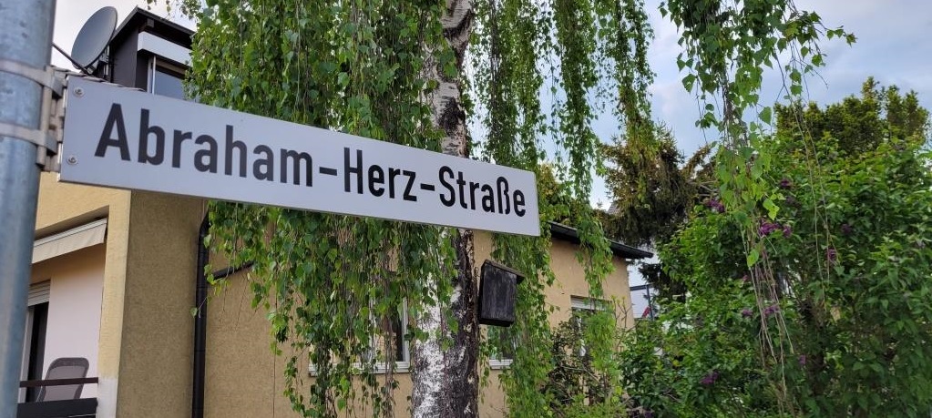 AbrahamHerzStraße - Kopie